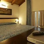 Imperial 4*