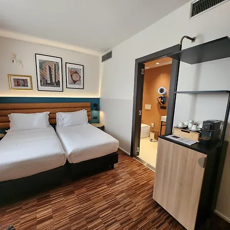 Hotel Bleis 4*